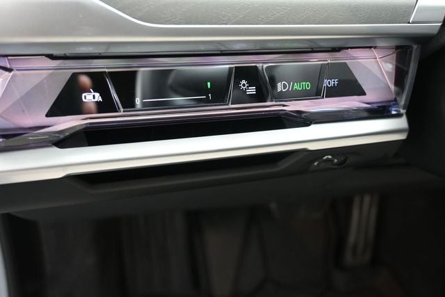 2025 BMW 7 Series 740i