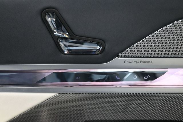 2025 BMW 7 Series 740i