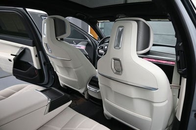 2025 BMW 7 Series 740i