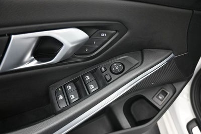 2025 BMW 3 Series 330i xDrive
