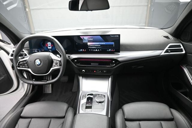 2025 BMW 3 Series 330i xDrive