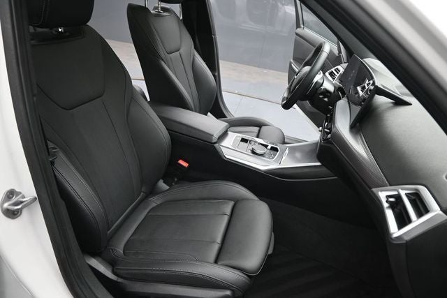 2025 BMW 3 Series 330i xDrive