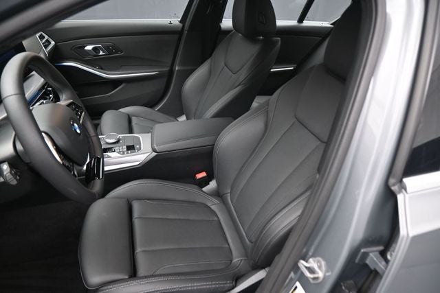2025 BMW 3 Series 330i xDrive