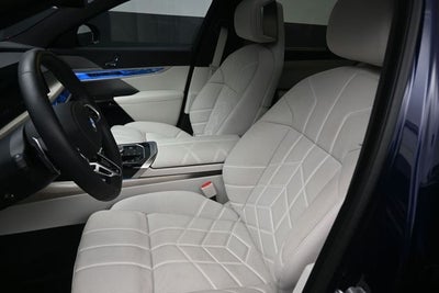 2025 BMW 7 Series 760i xDrive