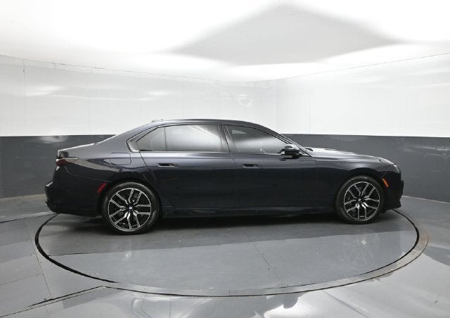2023 BMW 7 Series 760i xDrive