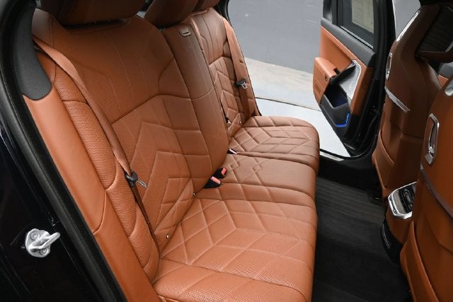 2023 BMW 7 Series 760i xDrive