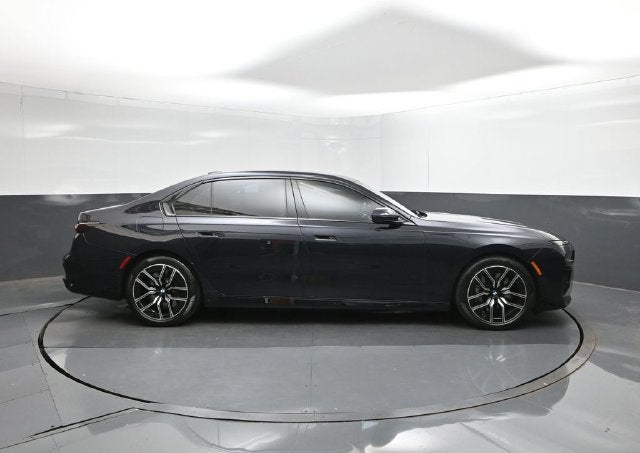 2023 BMW 7 Series 760i xDrive