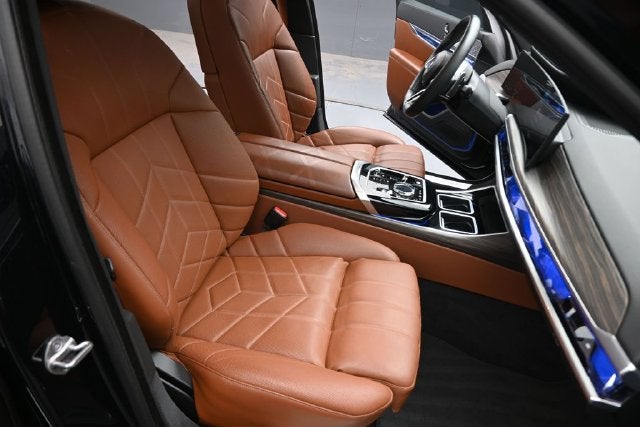 2023 BMW 7 Series 760i xDrive