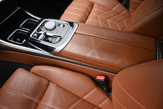 2023 BMW 7 Series 760i xDrive