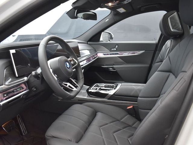 2024 BMW 7 Series 750E