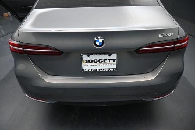 2024 BMW 5 Series 530i