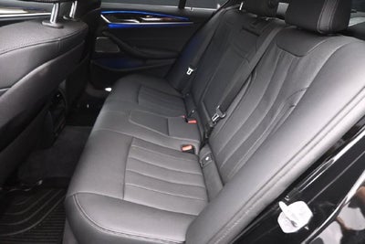 2022 BMW 5 Series 530i
