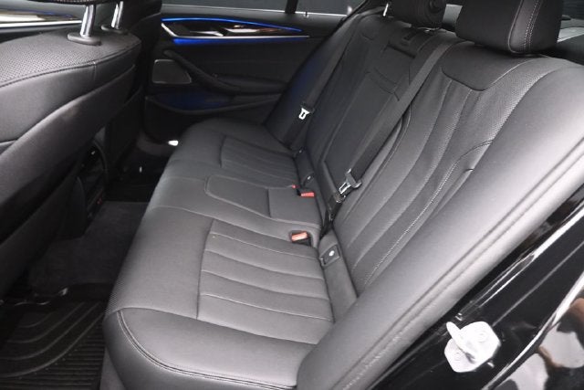2022 BMW 5 Series 530i