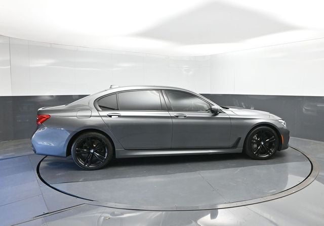 2017 BMW 7 Series 750i