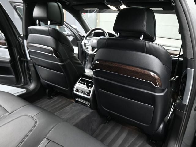2017 BMW 7 Series 750i