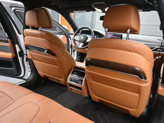 2020 BMW 7 Series 740i