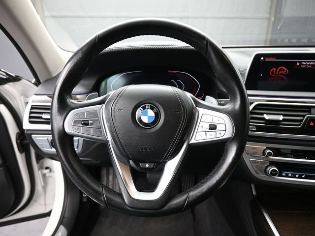 2022 BMW 7 Series 740i