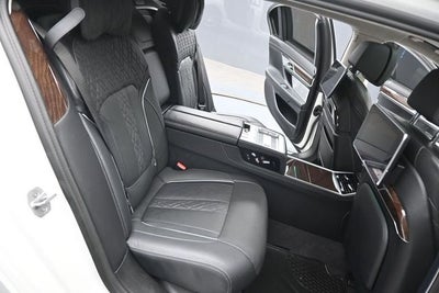 2022 BMW 7 Series 750i xDrive
