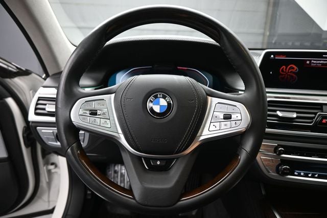 2022 BMW 7 Series 750i xDrive
