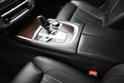 2022 BMW 7 Series 750i xDrive