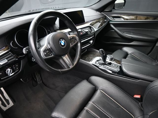 2018 BMW 5 Series 540i