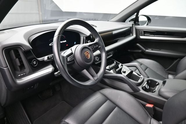 2024 Porsche Cayenne Base