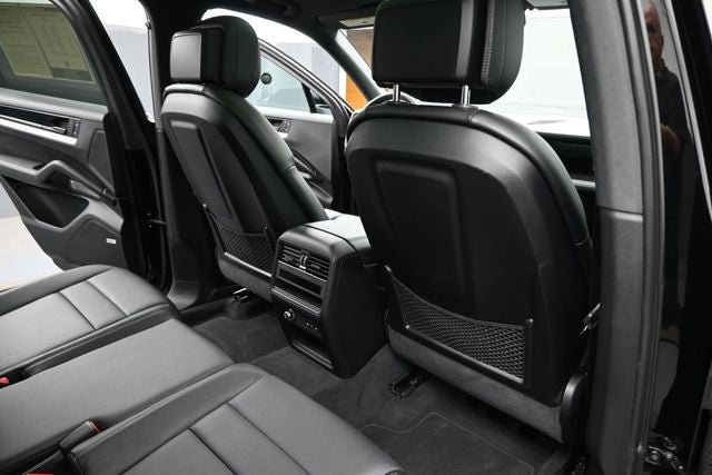2024 Porsche Cayenne Base