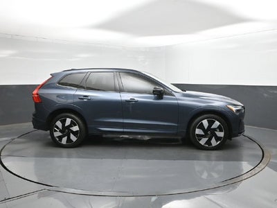 2024 Volvo XC60 Recharge Plug-In Hybrid T8 Plus Dark Theme