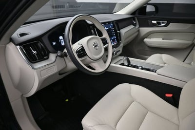 2024 Volvo XC60 Recharge Plug-In Hybrid T8 Plus Dark Theme