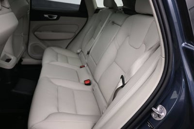 2024 Volvo XC60 Recharge Plug-In Hybrid T8 Plus Dark Theme