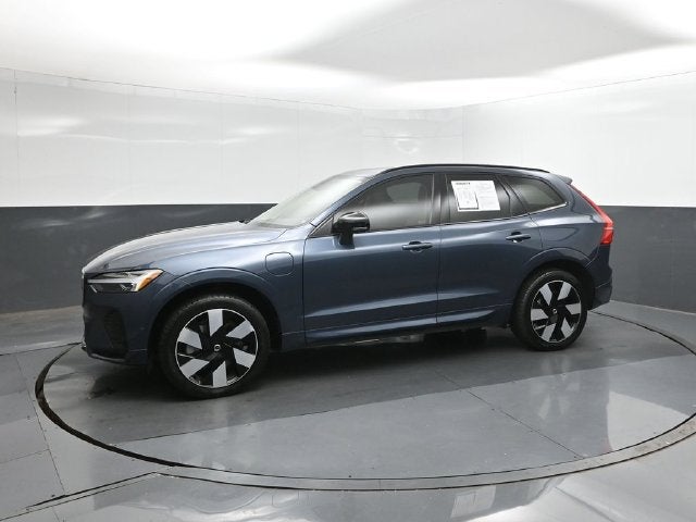 2024 Volvo XC60 Recharge Plug-In Hybrid T8 Plus Dark Theme