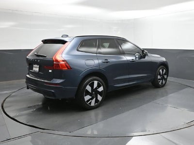 2024 Volvo XC60 Recharge Plug-In Hybrid T8 Plus Dark Theme