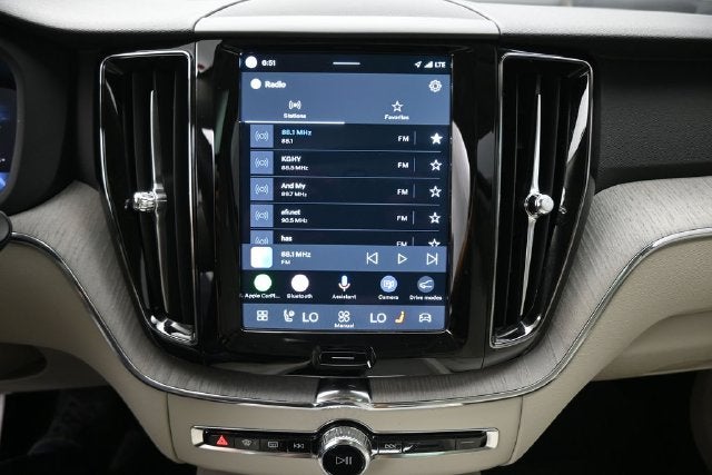 2024 Volvo XC60 Recharge Plug-In Hybrid T8 Plus Dark Theme