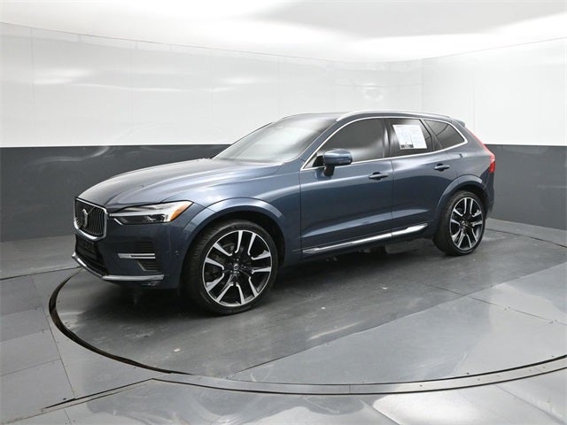 2023 Volvo XC60 B5 Ultimate Bright Theme