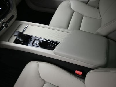 2023 Volvo XC60 B5 Core
