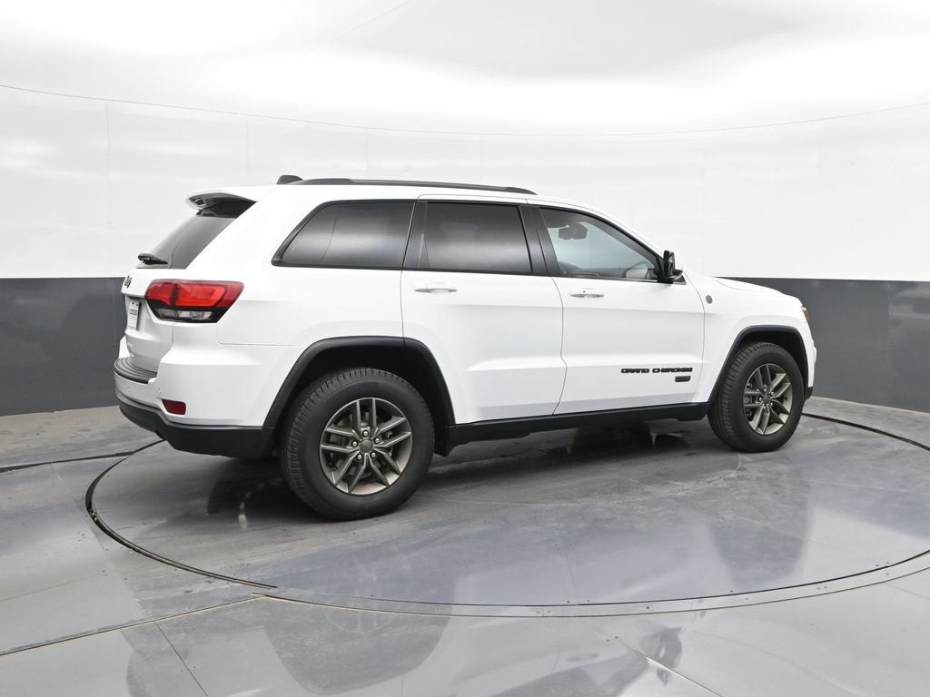 2016 Jeep Grand Cherokee 75th Anniversary Edition