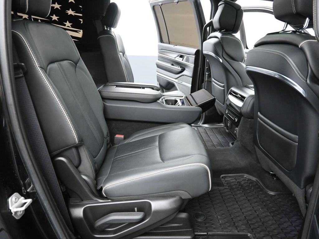 2023 Jeep Grand Wagoneer Series II