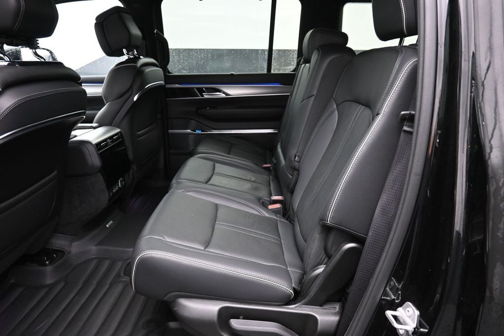 2023 Jeep Grand Wagoneer Series II