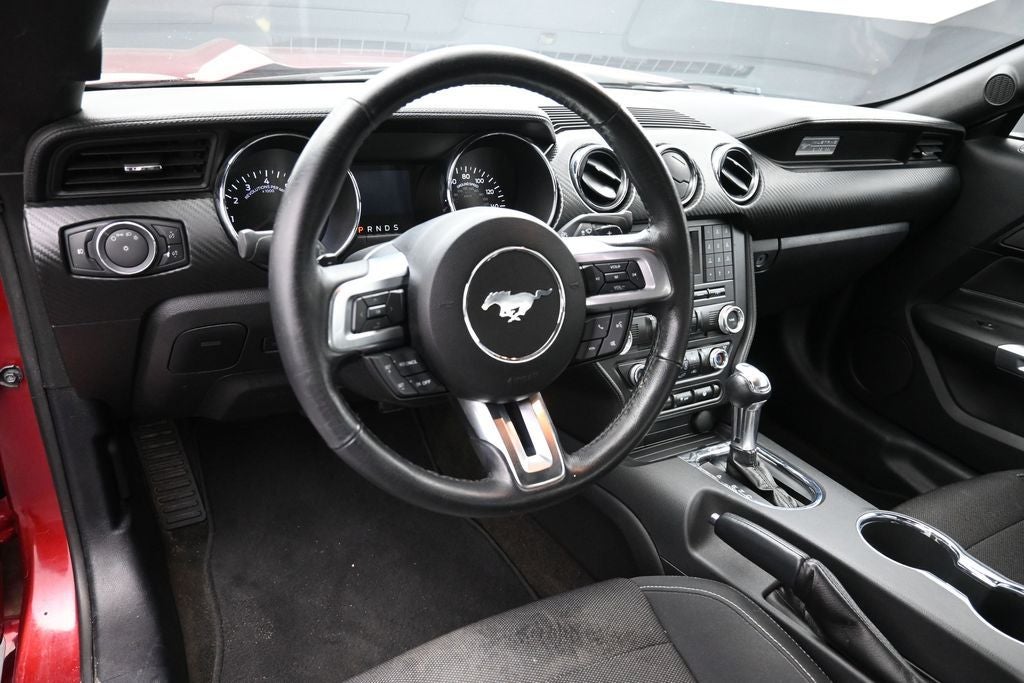 2016 Ford Mustang V6