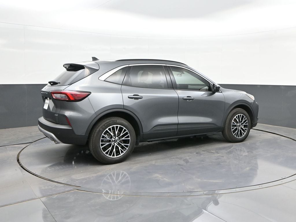 2024 Ford Escape Plug-In Hybrid Base