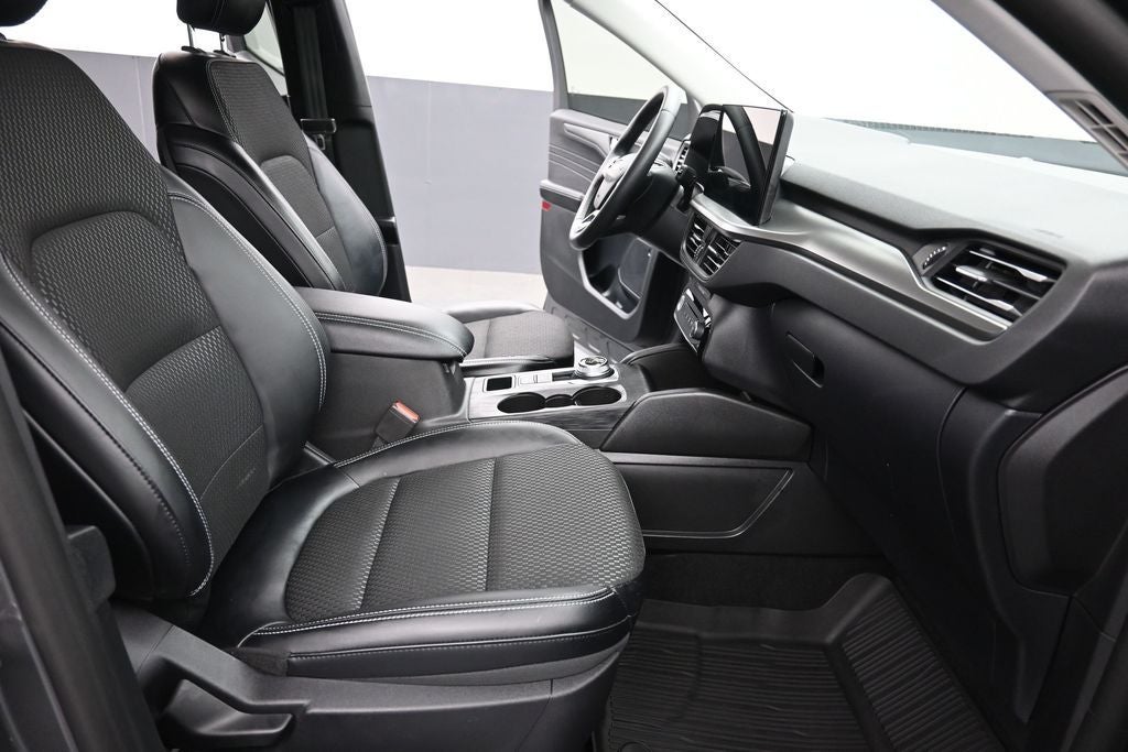 2024 Ford Escape Plug-In Hybrid Base