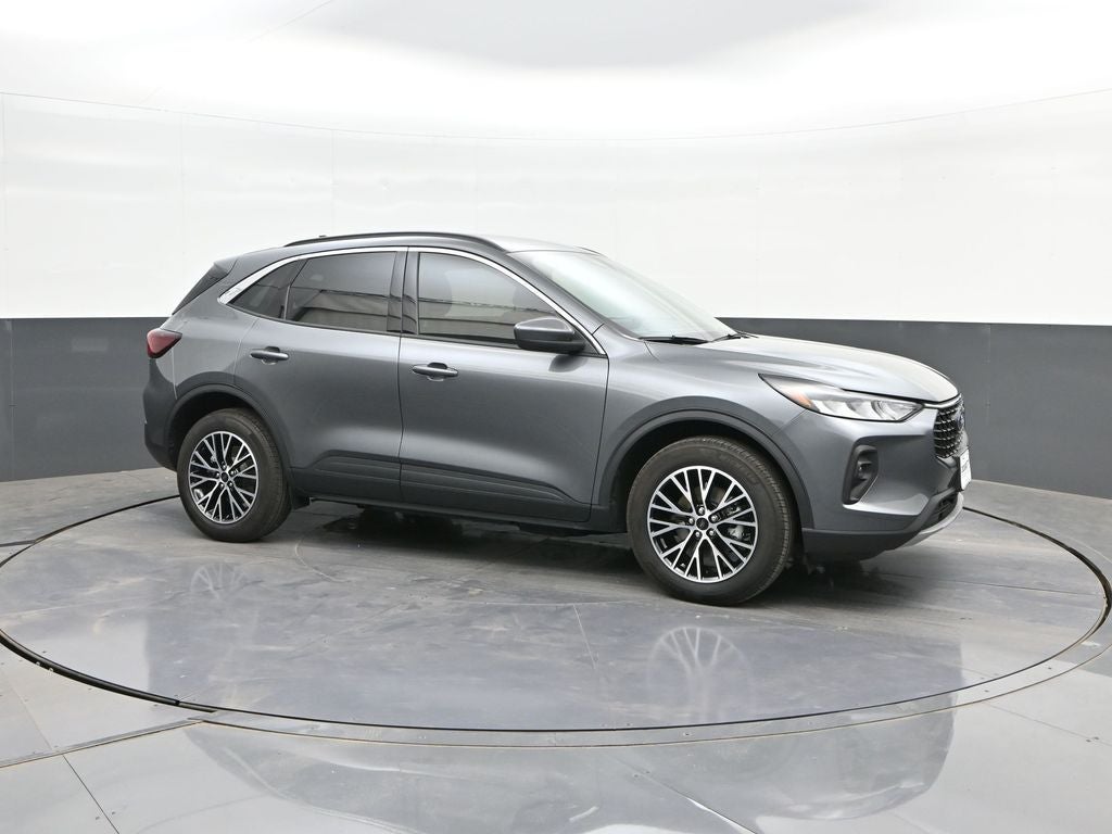 2024 Ford Escape Plug-In Hybrid Base