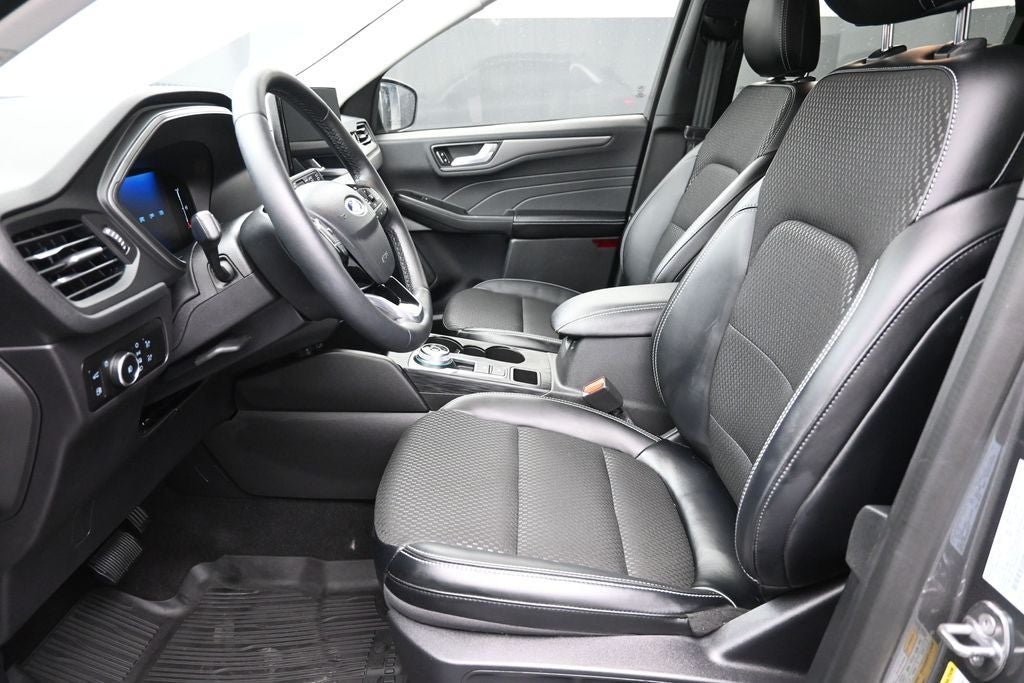 2024 Ford Escape Plug-In Hybrid Base