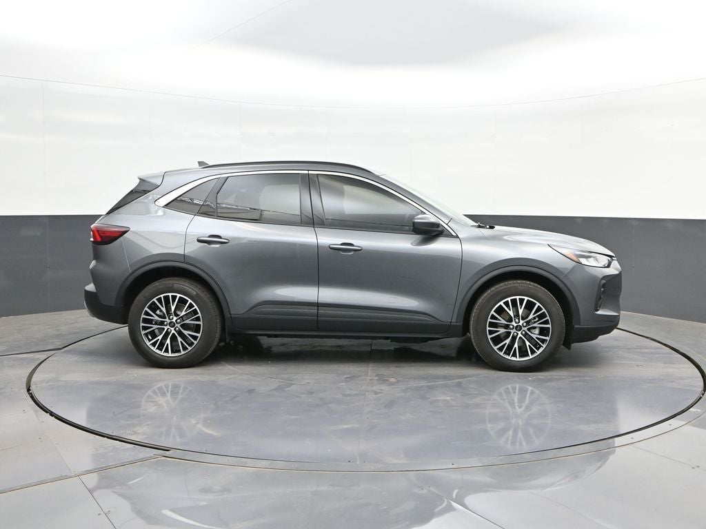 2024 Ford Escape Plug-In Hybrid Base