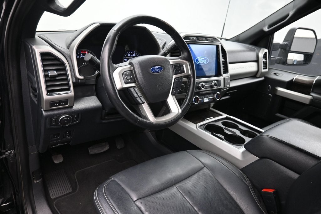 2022 Ford F-350SD Lariat