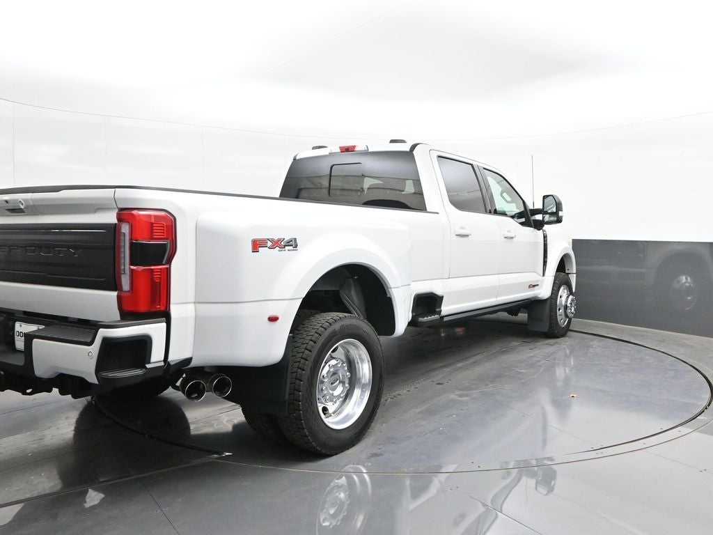 2025 Ford F-450SD Platinum DRW