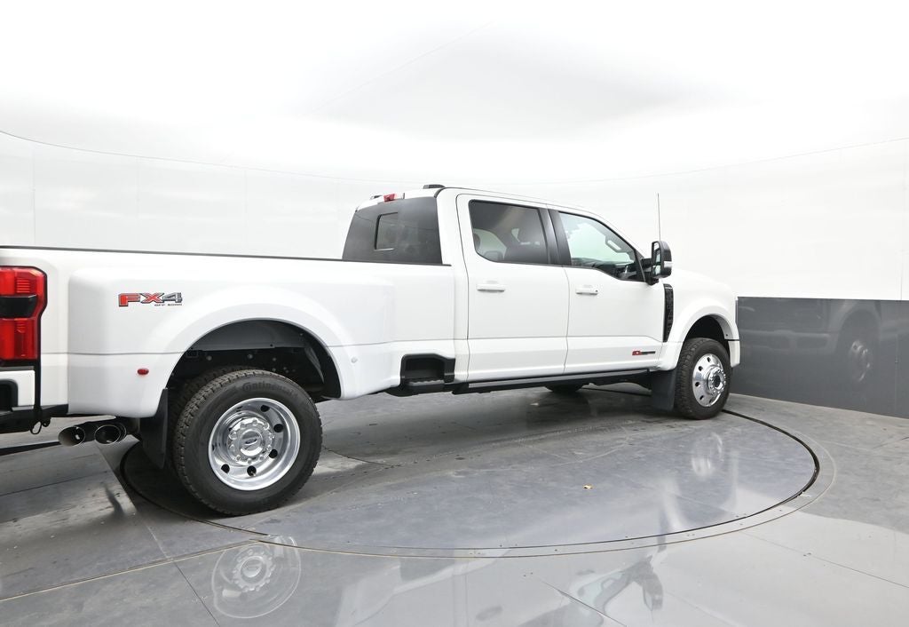 2025 Ford F-450SD Platinum DRW