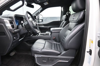 2025 Ford F-450SD Platinum DRW