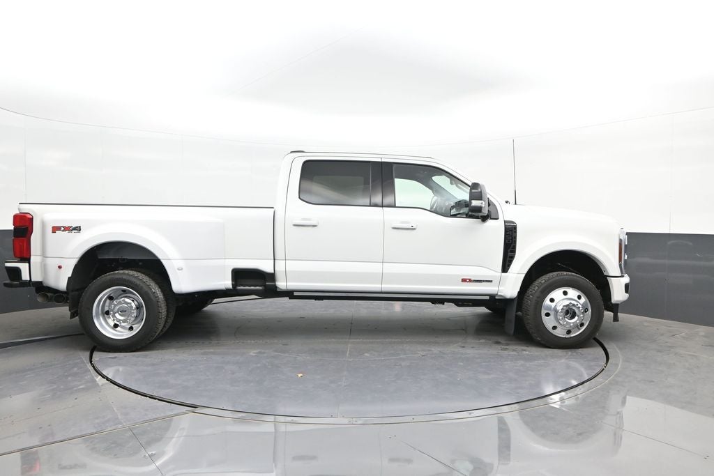 2025 Ford F-450SD Platinum DRW