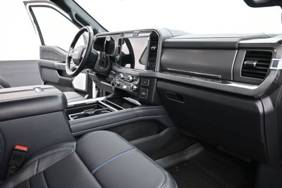 2025 Ford F-450SD Platinum DRW